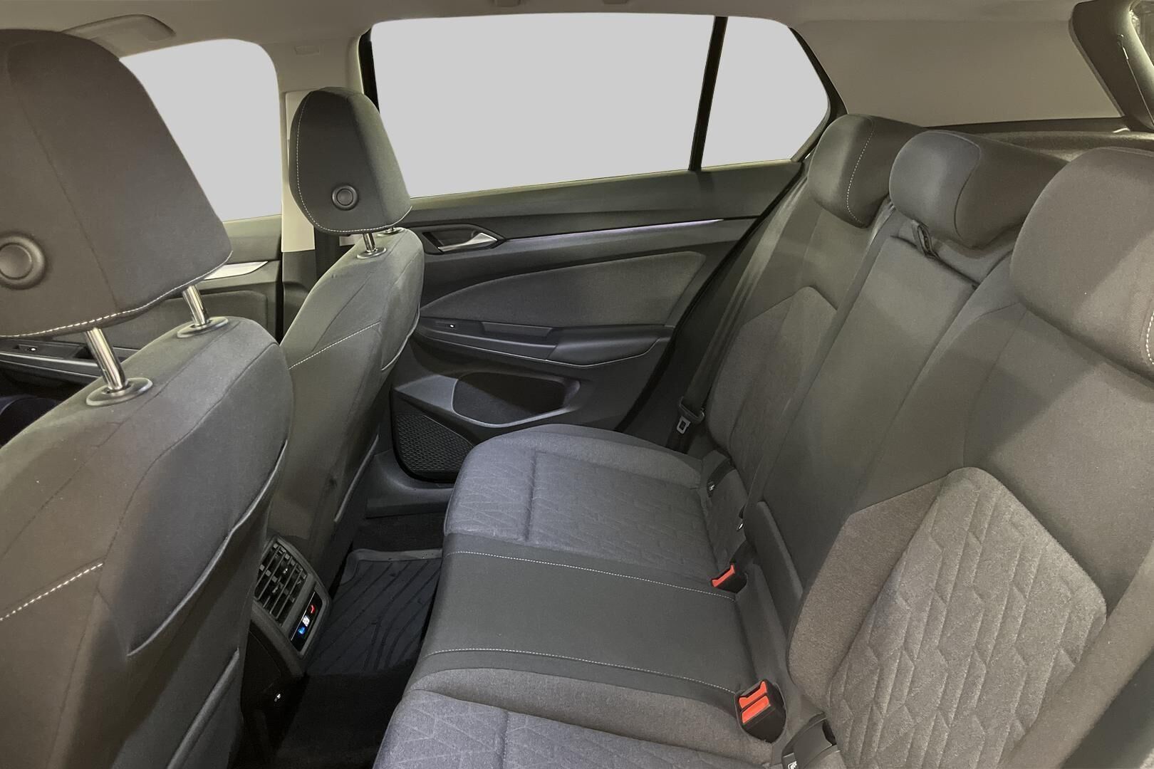 VOLKSWAGEN GOLF iso kuva 9