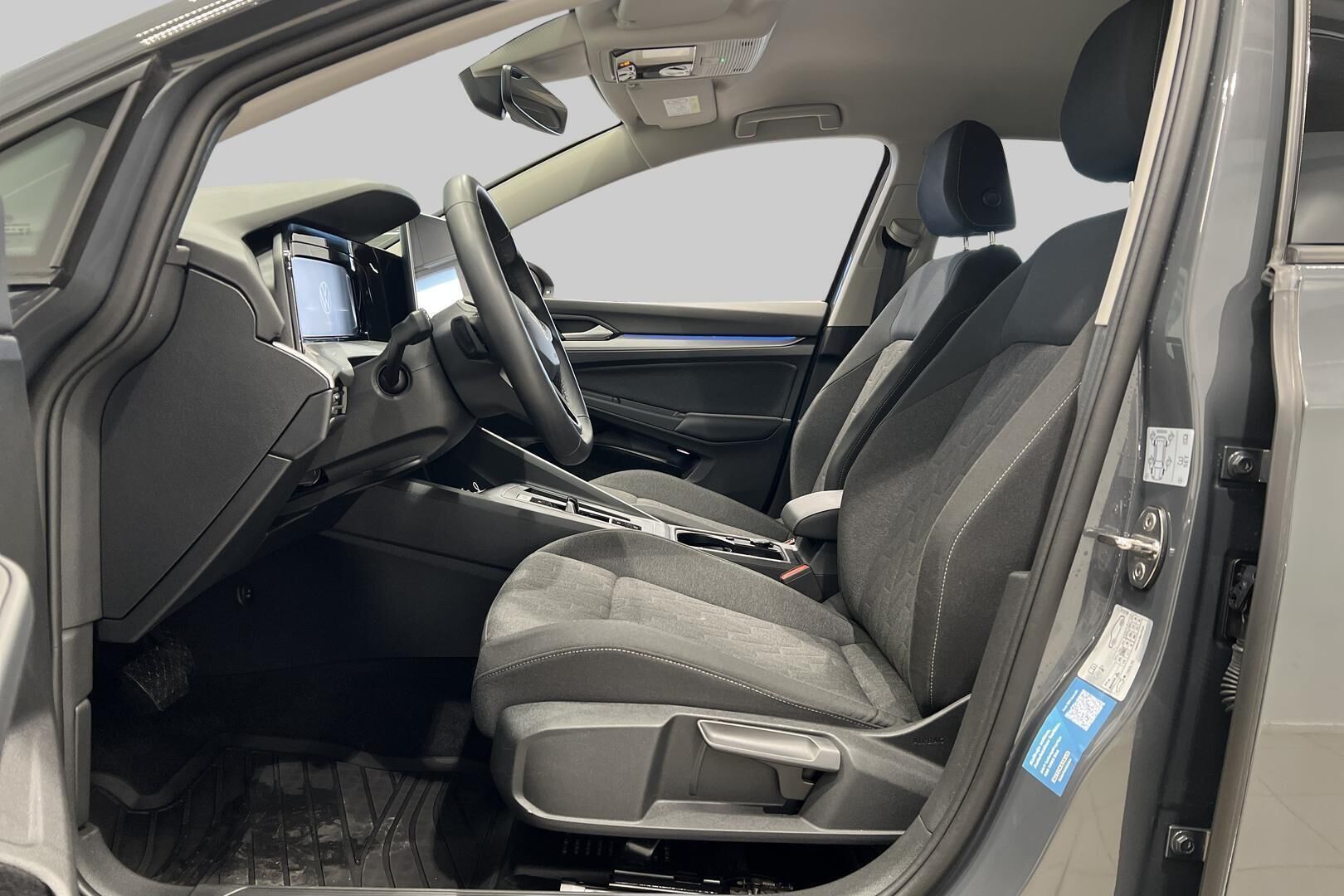 VOLKSWAGEN GOLF iso kuva 11