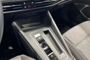VOLKSWAGEN GOLF esikatselu 26