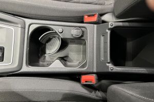 VOLKSWAGEN GOLF esikatselu 31