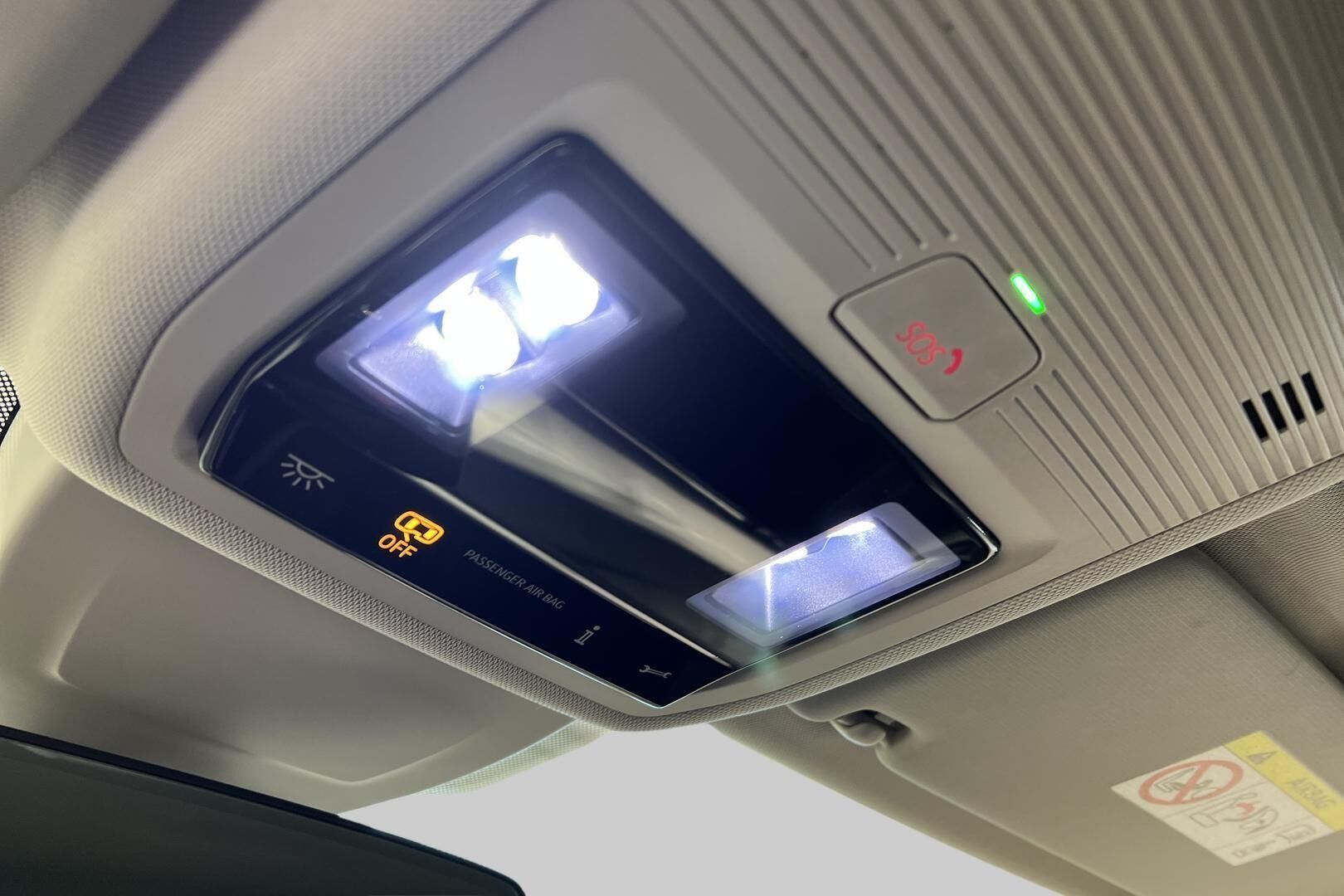 VOLKSWAGEN GOLF iso kuva 32