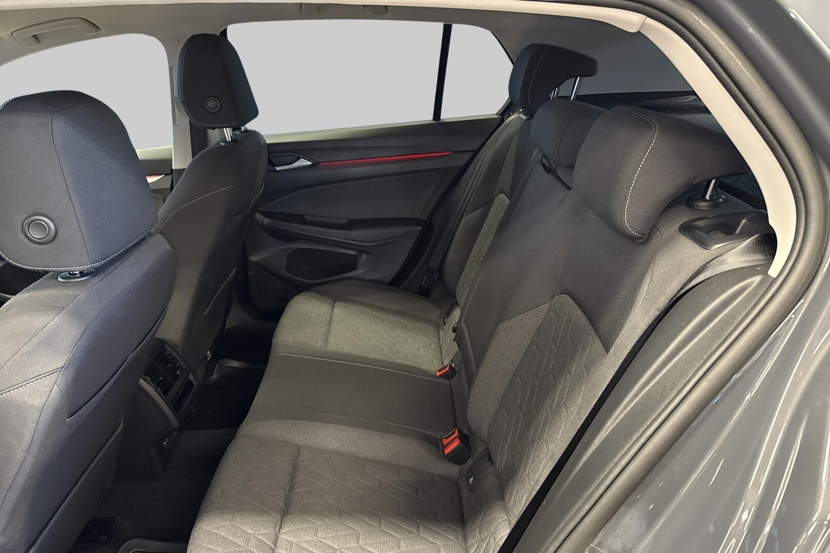 VOLKSWAGEN GOLF iso kuva 10