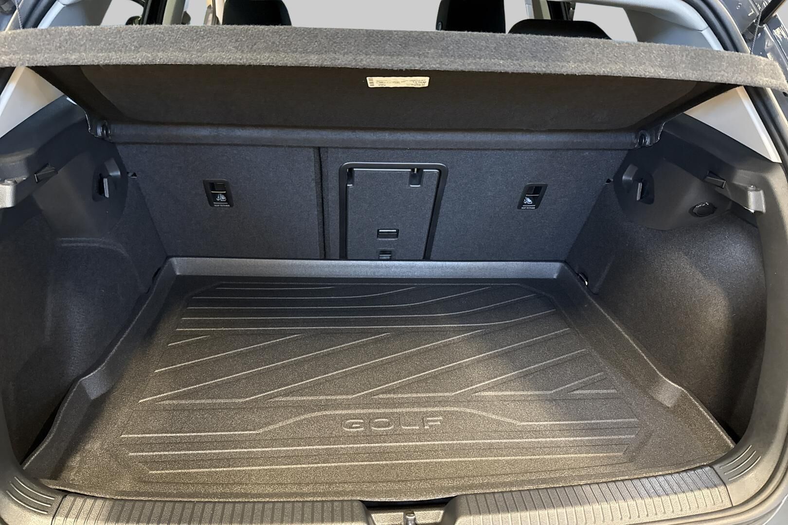 VOLKSWAGEN GOLF iso kuva 12