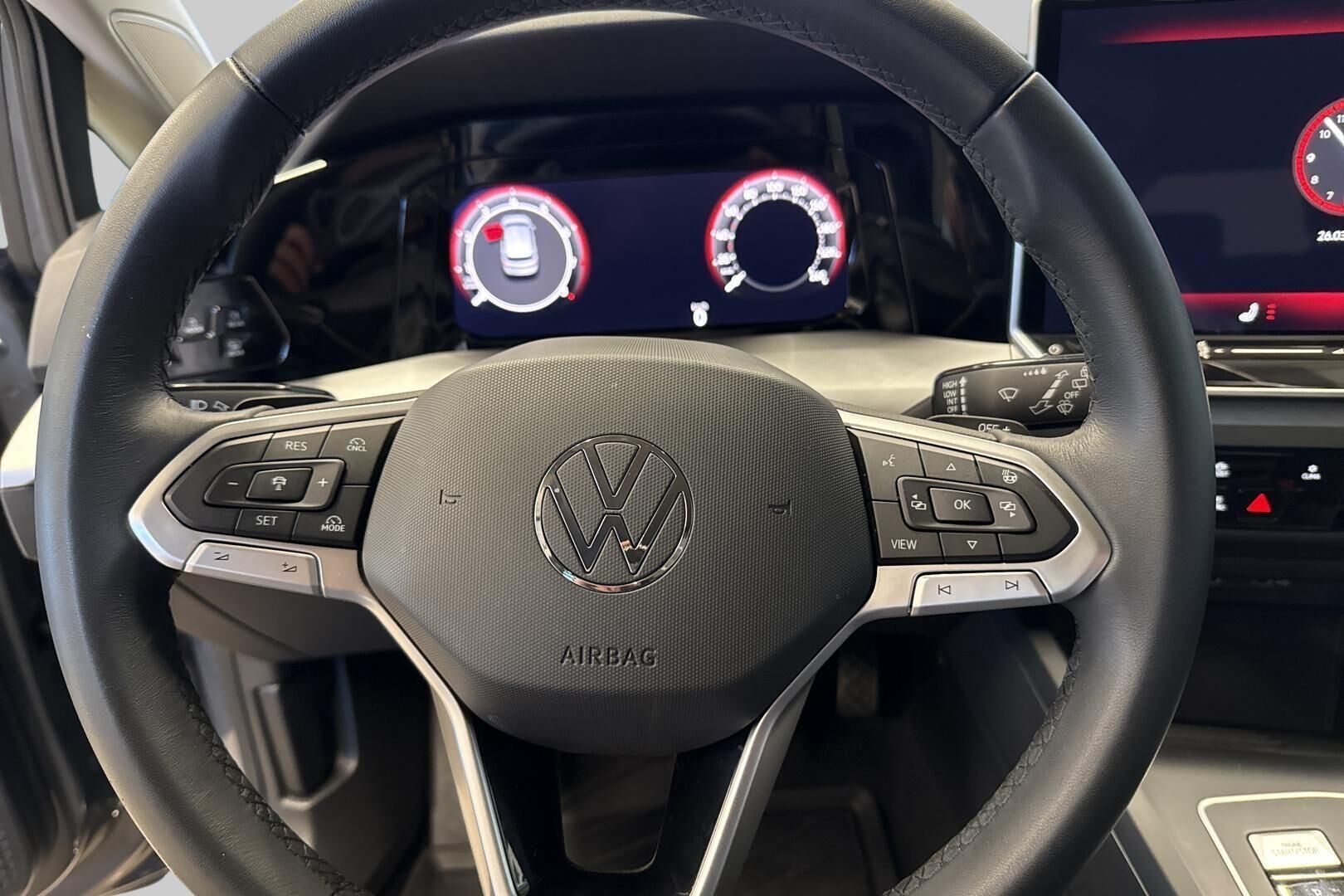 VOLKSWAGEN GOLF iso kuva 15