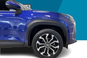 TOYOTA YARIS CROSS esikatselu 12