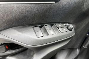 TOYOTA YARIS CROSS esikatselu 20