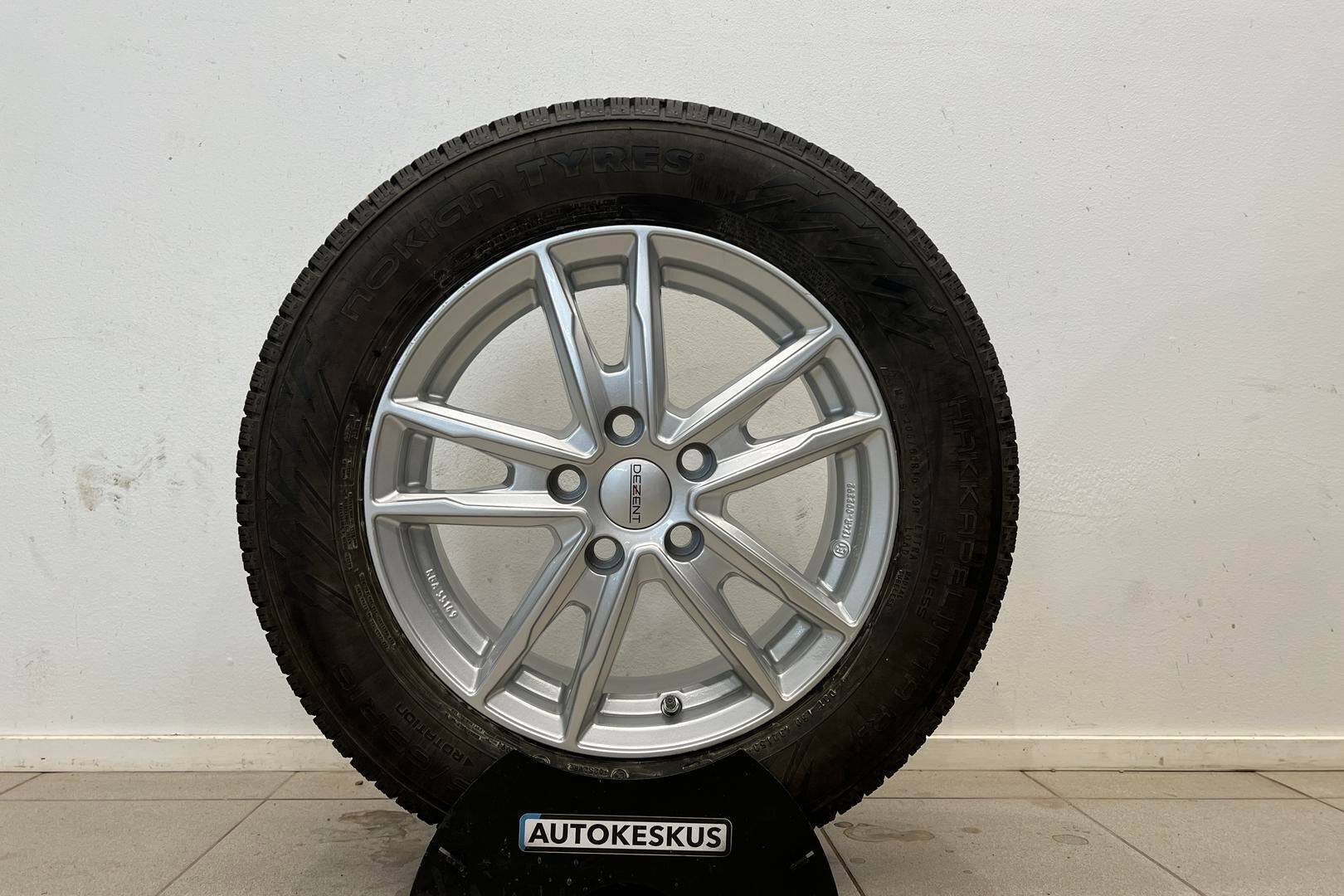 TOYOTA YARIS CROSS iso kuva 22