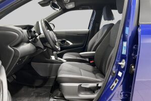 TOYOTA YARIS CROSS esikatselu 9