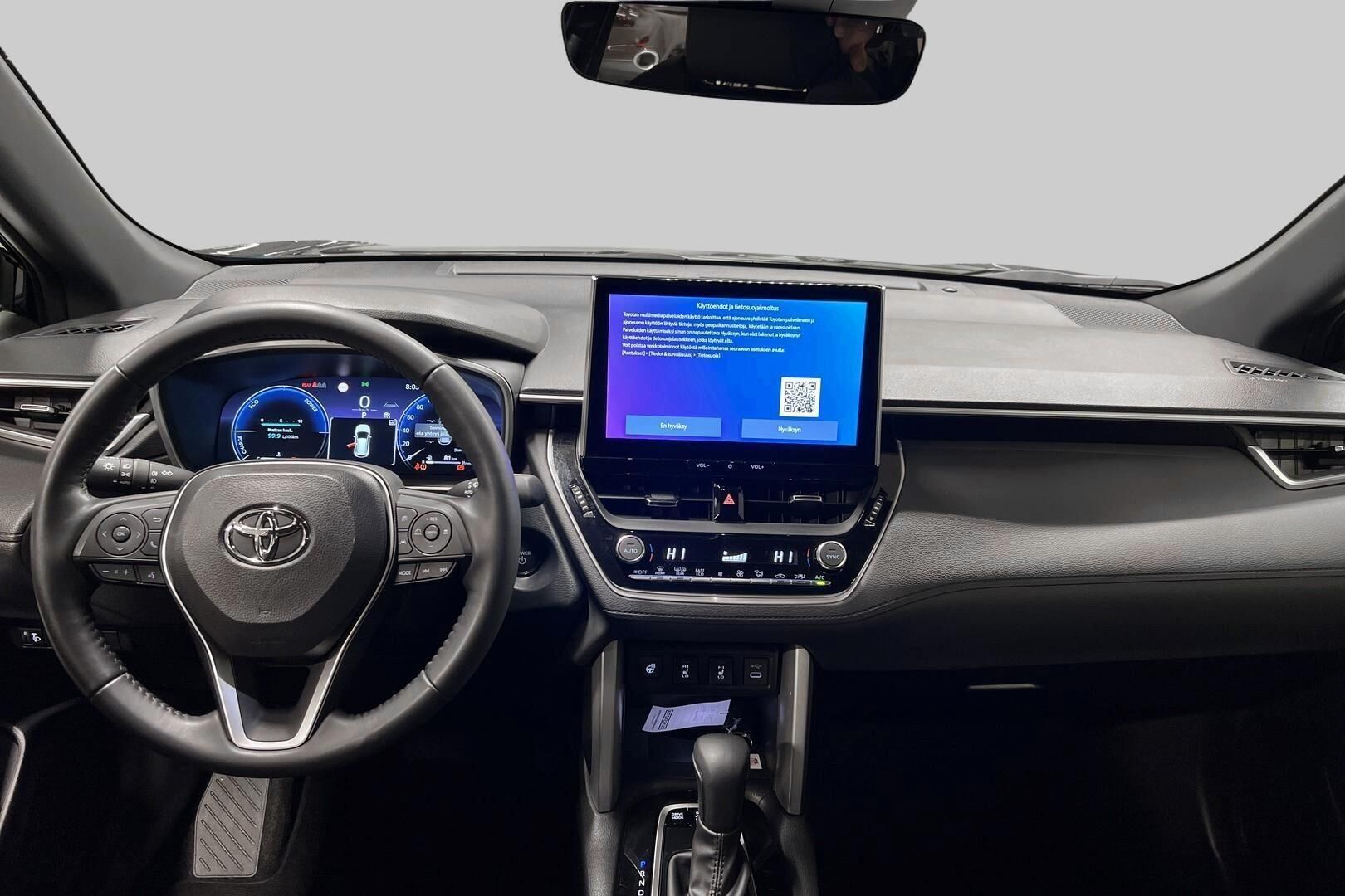 TOYOTA COROLLA CROSS iso kuva 10