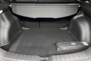 TOYOTA COROLLA CROSS esikatselu 11