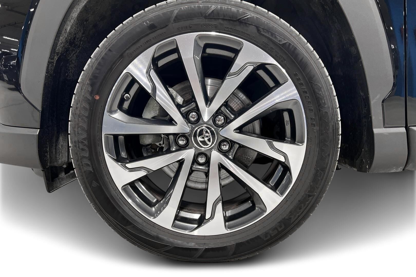 TOYOTA COROLLA CROSS iso kuva 12