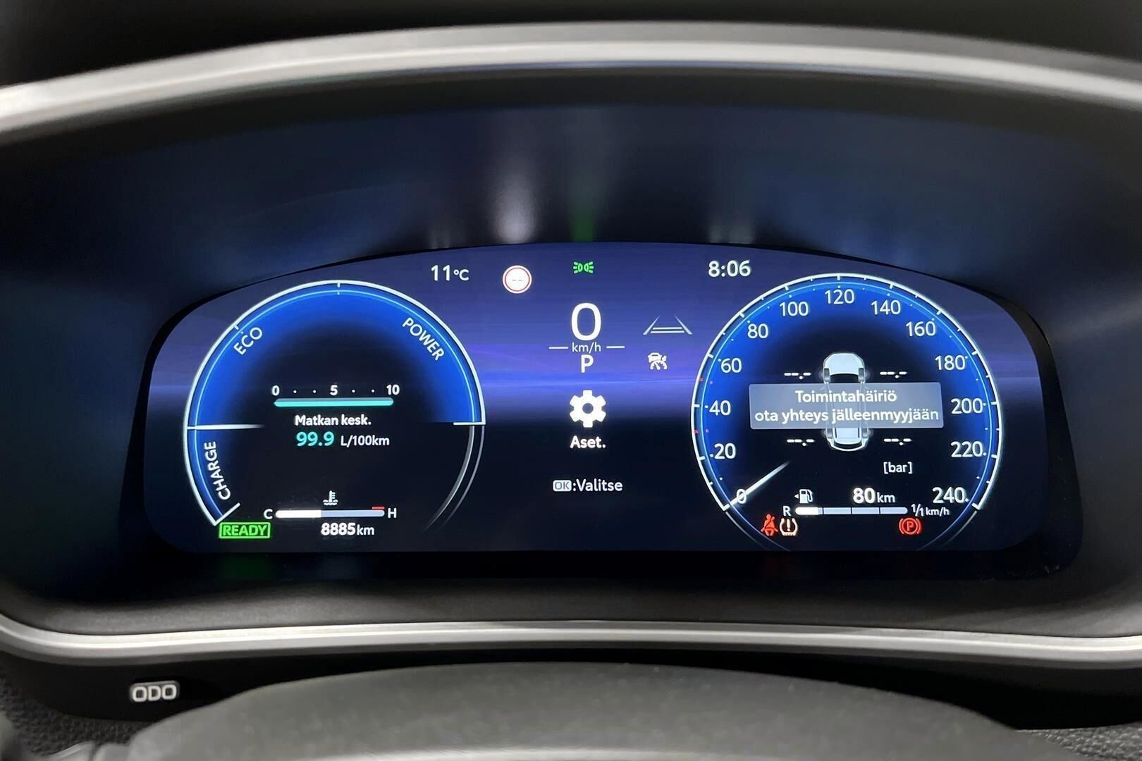 TOYOTA COROLLA CROSS iso kuva 14