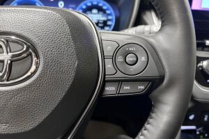 TOYOTA COROLLA CROSS esikatselu 16