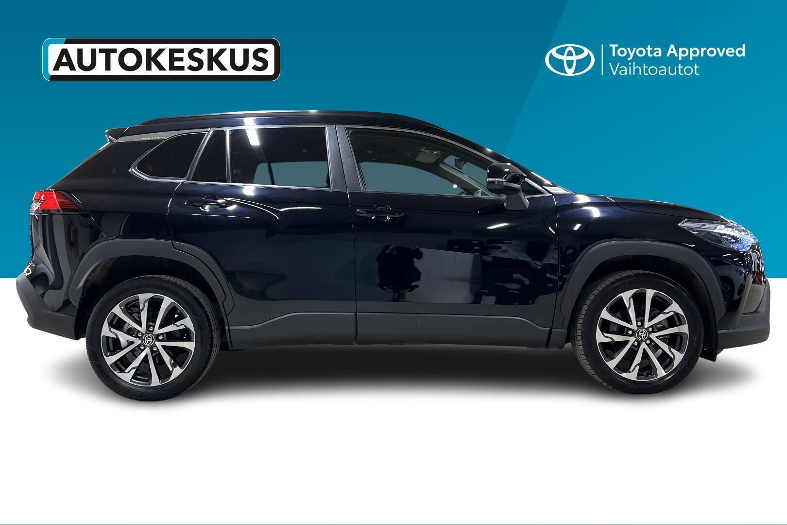 TOYOTA COROLLA CROSS iso kuva 3