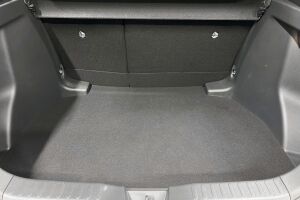 TOYOTA C-HR esikatselu 11