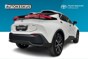 TOYOTA C-HR esikatselu 4