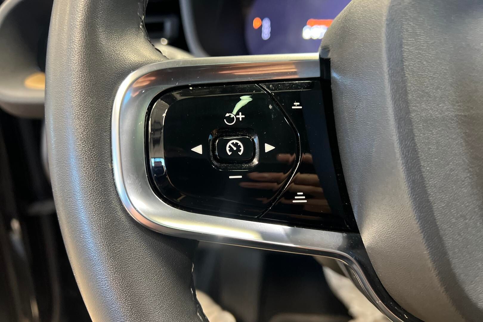 POLESTAR 2 iso kuva 16