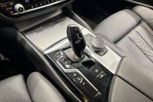 BMW 5-SARJA esikatselu 21