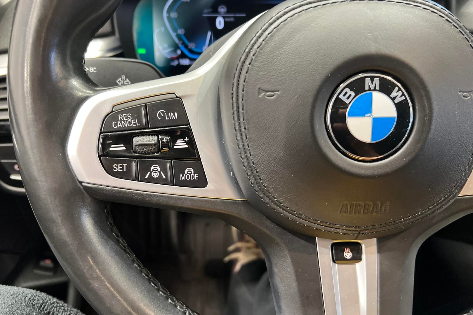 BMW 5-SARJA iso kuva 25