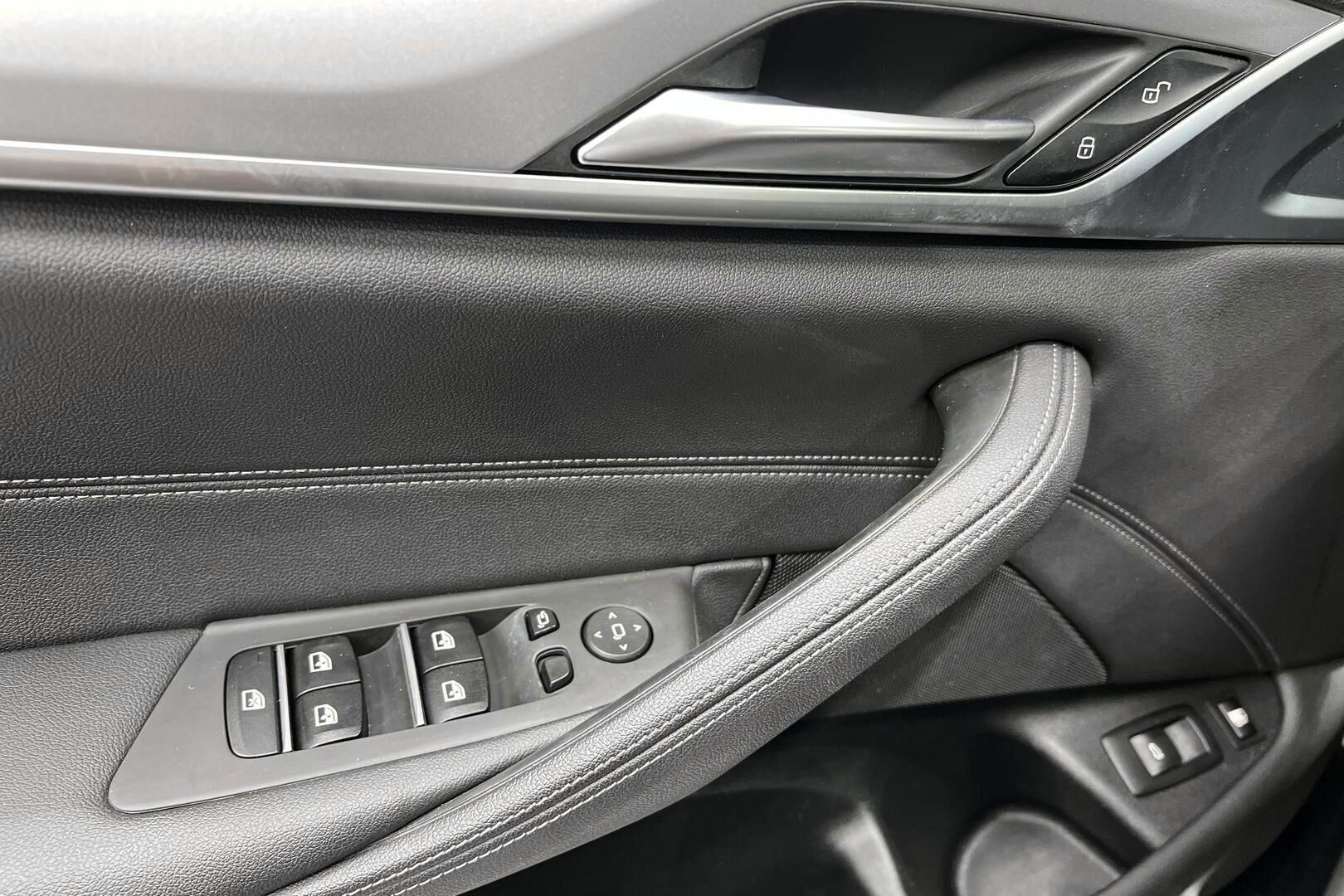BMW 5-SARJA iso kuva 26