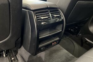 BMW 5-SARJA esikatselu 28