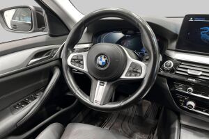 BMW 5-SARJA esikatselu 29
