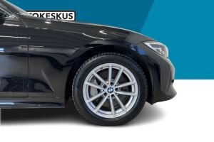 BMW 3-SARJA esikatselu 13