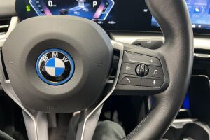 BMW IX2 esikatselu 29