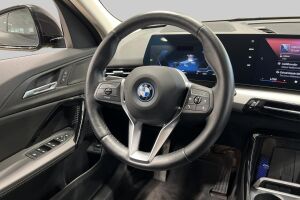 BMW IX2 esikatselu 34