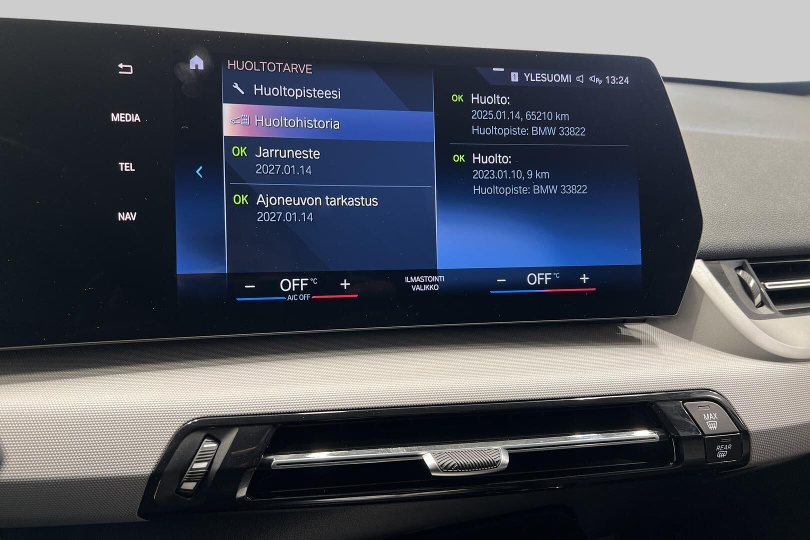 BMW IX1 iso kuva 18