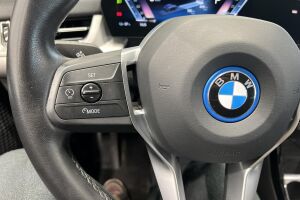 BMW IX1 esikatselu 25
