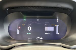 POLESTAR 2 esikatselu 25