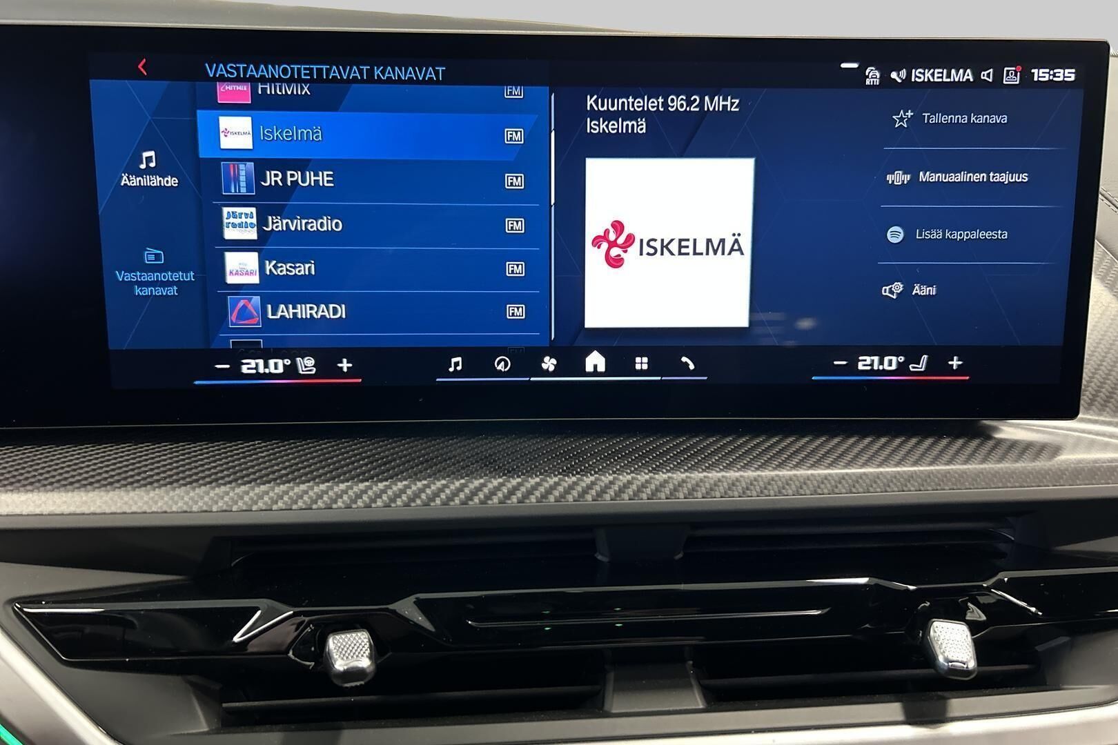 BMW XM iso kuva 20