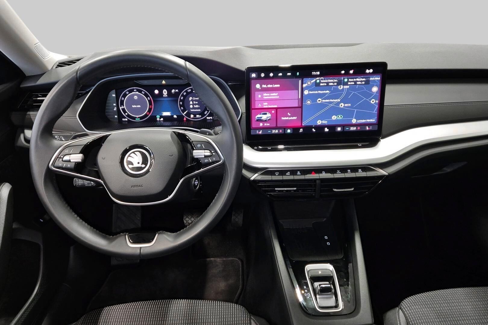 SKODA OCTAVIA iso kuva 1