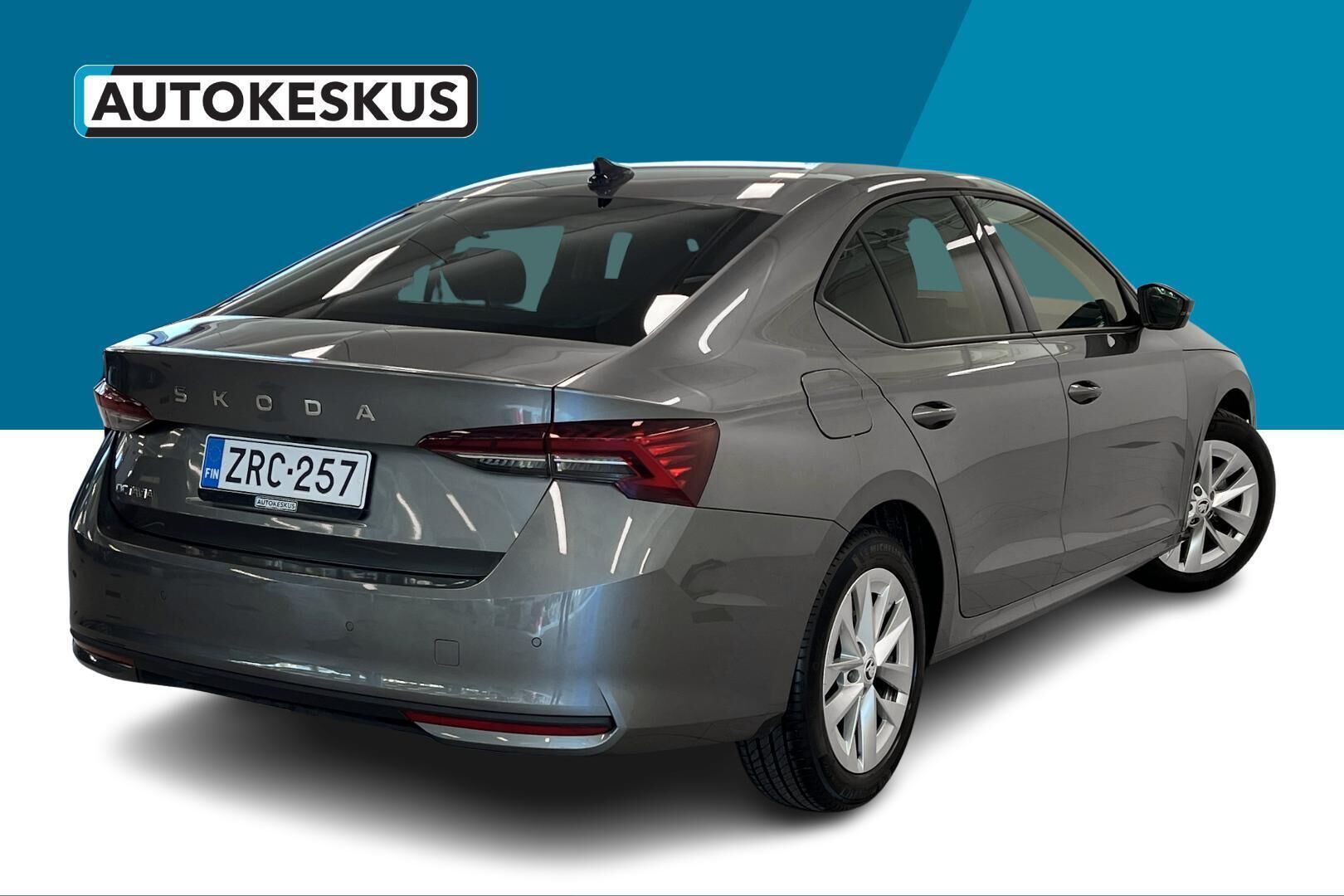 SKODA OCTAVIA iso kuva 19