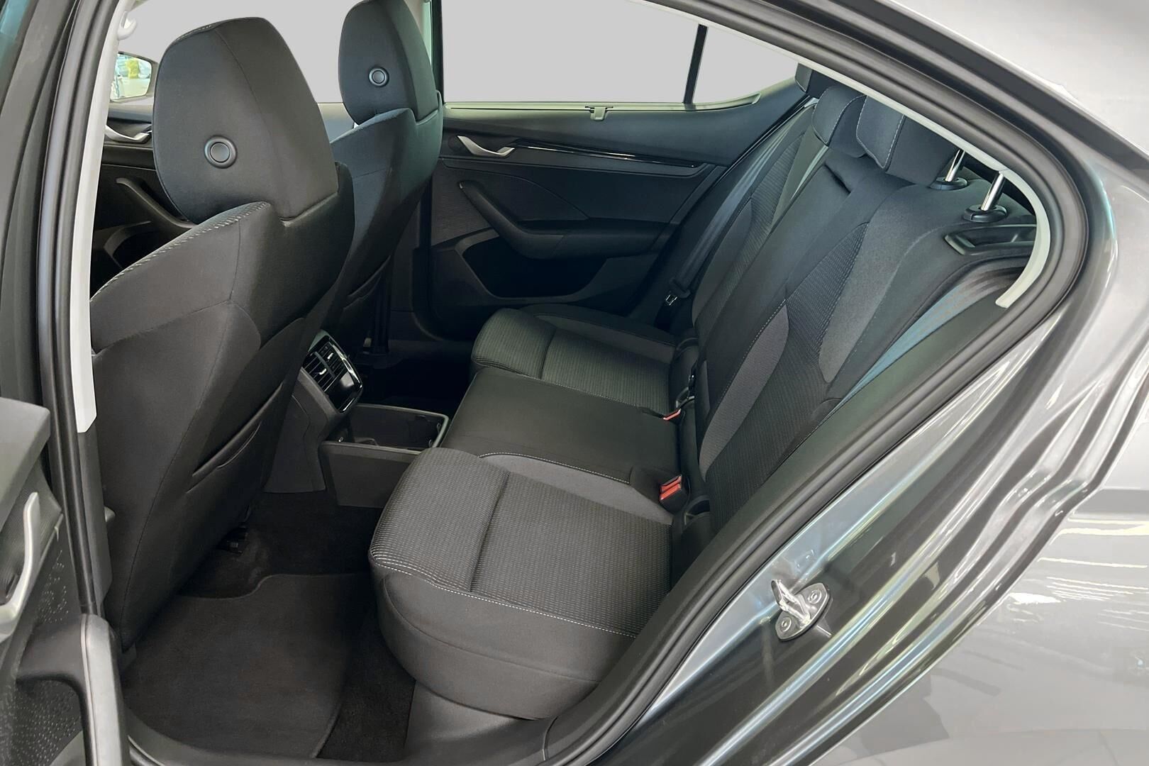 SKODA OCTAVIA iso kuva 8