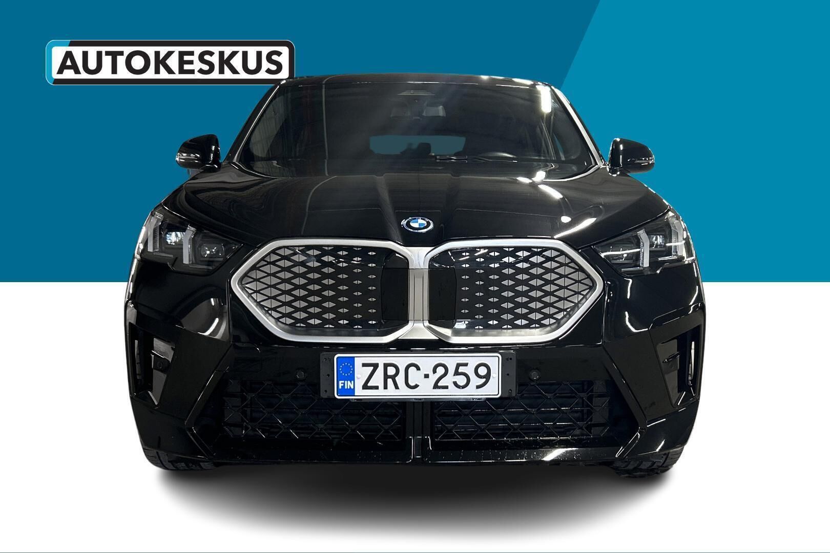 BMW iX2 iso kuva 1