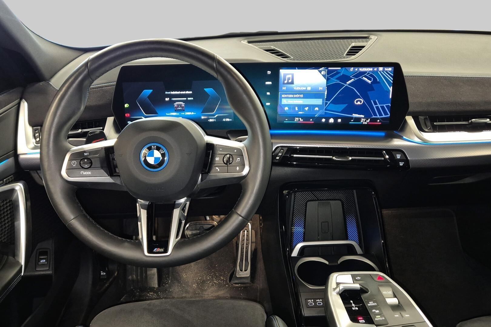 BMW IX2 iso kuva 1