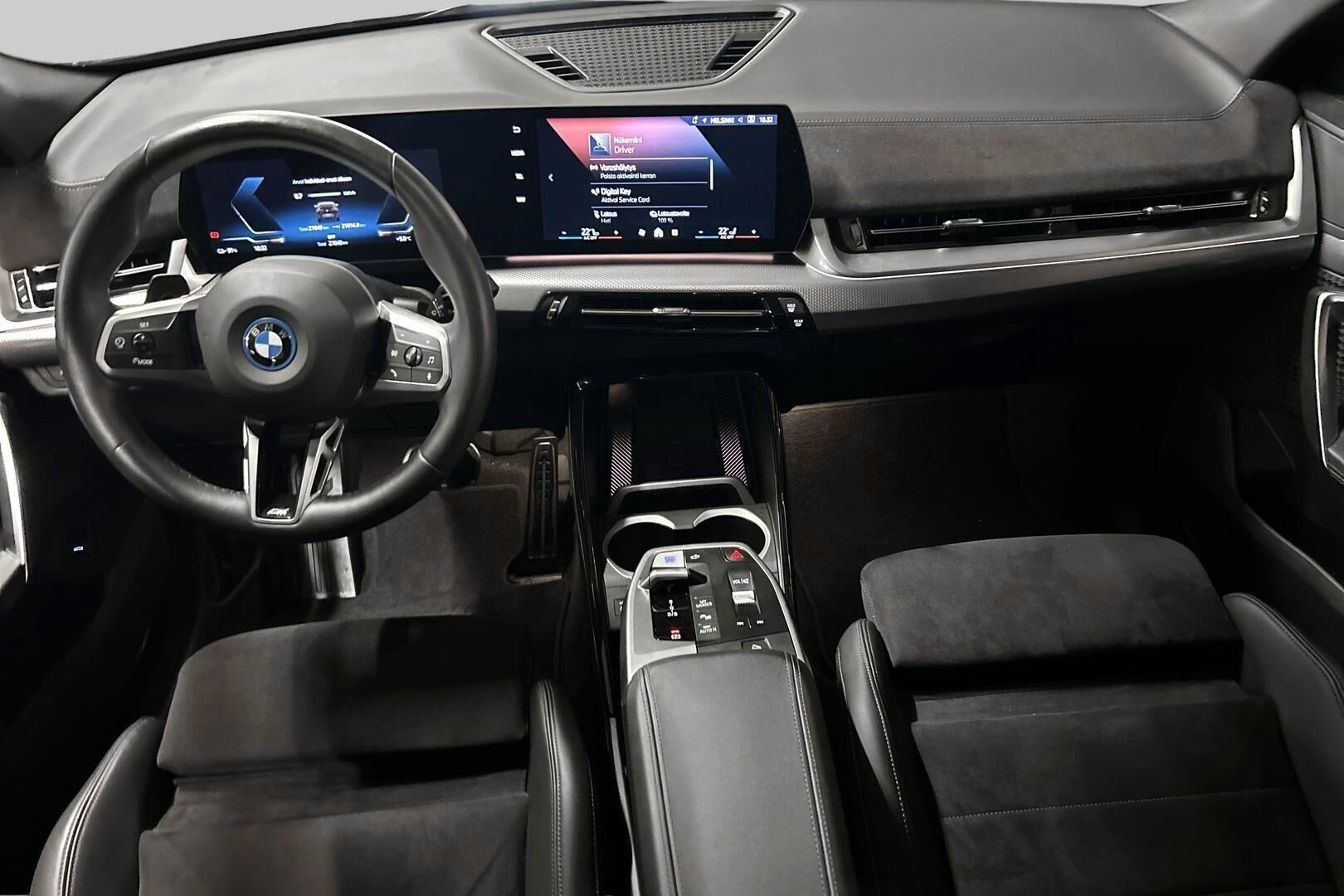 BMW iX2 iso kuva 10