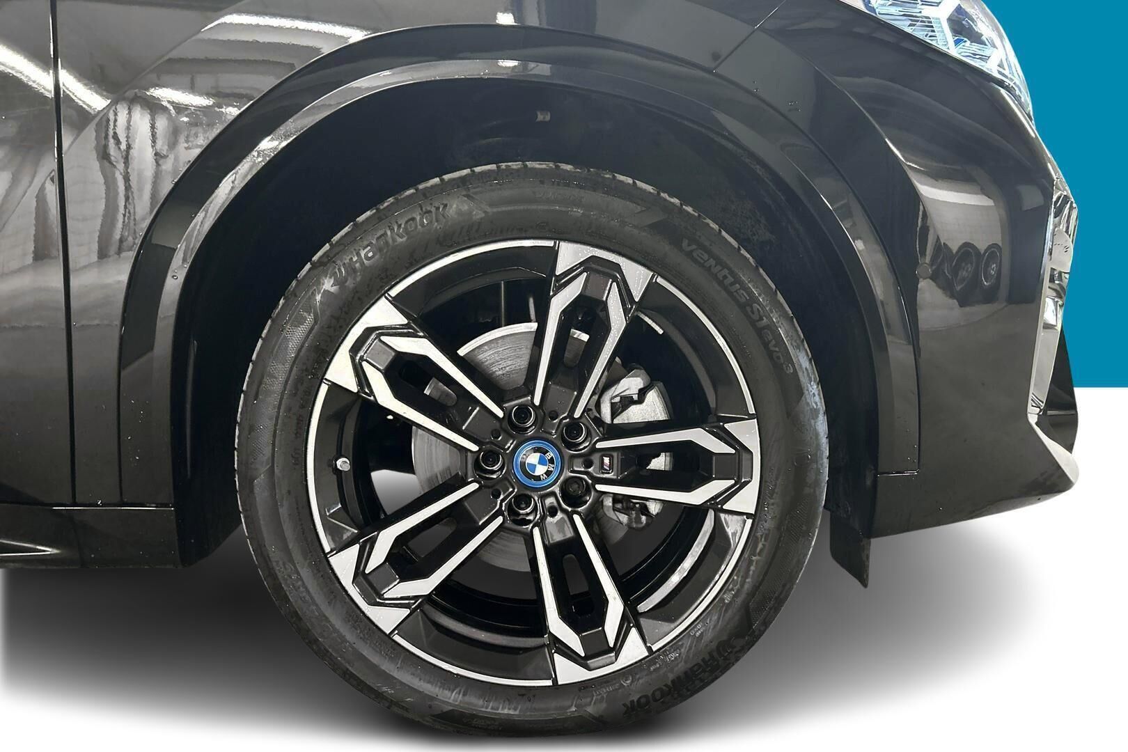 BMW iX2 iso kuva 11