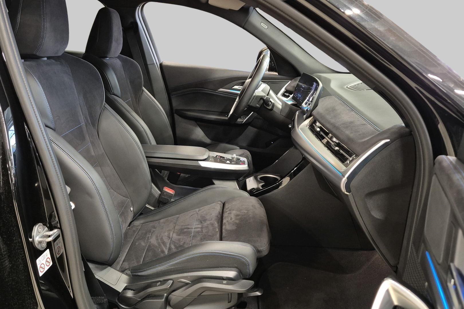 BMW IX2 iso kuva 3