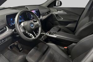 BMW iX2 esikatselu 8