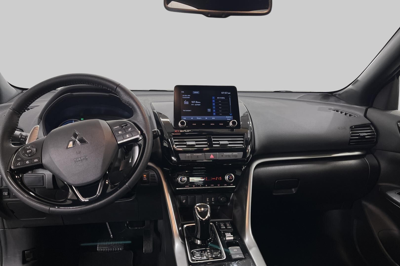 MITSUBISHI ECLIPSE CROSS iso kuva 11