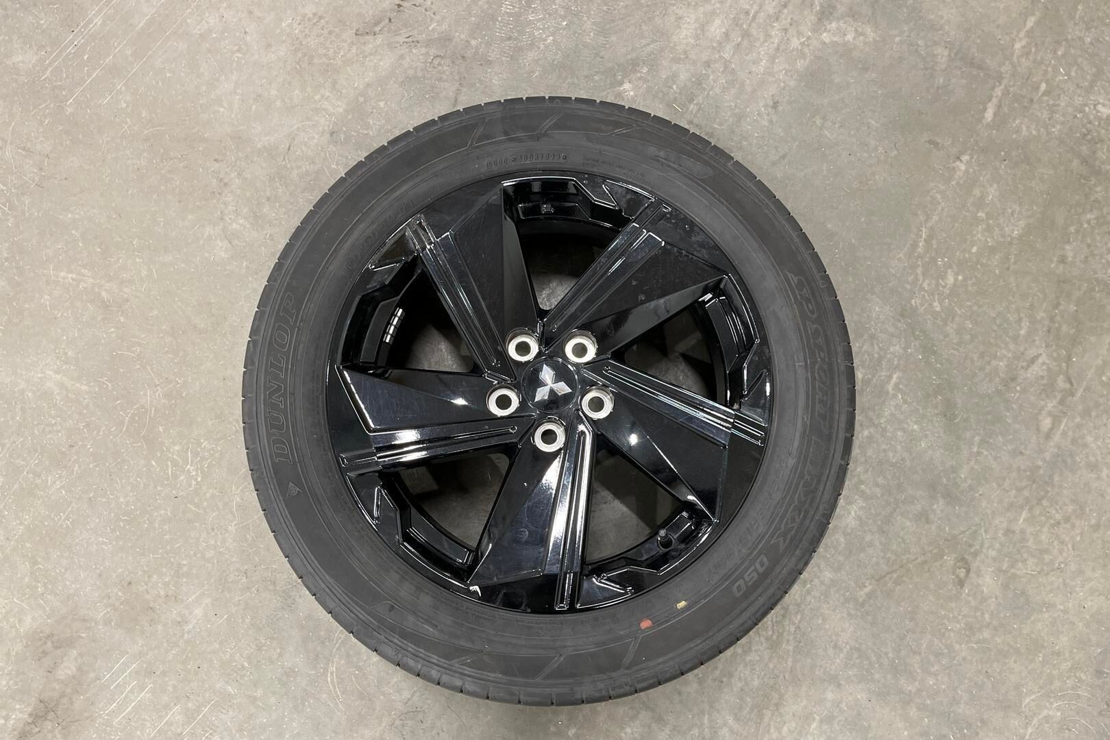 MITSUBISHI ECLIPSE CROSS iso kuva 14