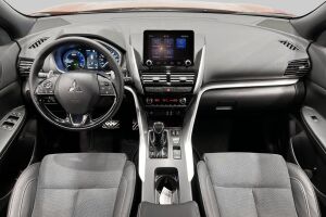 MITSUBISHI ECLIPSE CROSS esikatselu 11