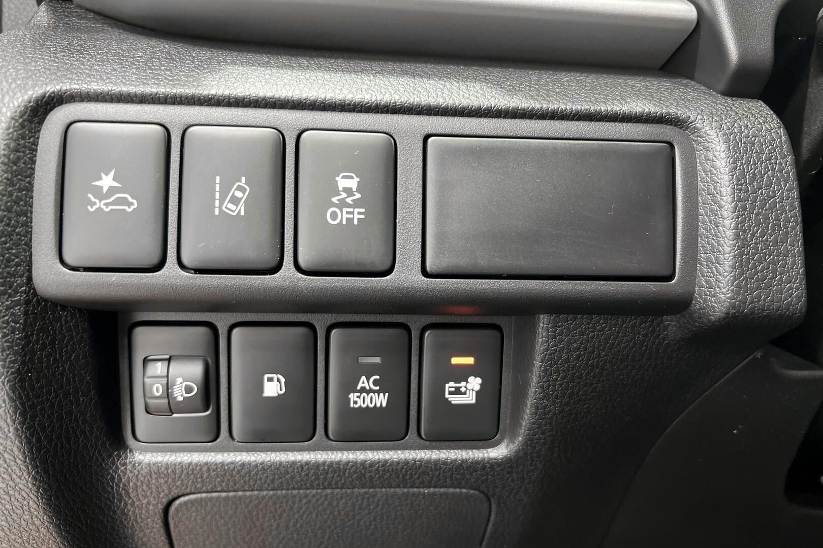MITSUBISHI ECLIPSE CROSS iso kuva 26