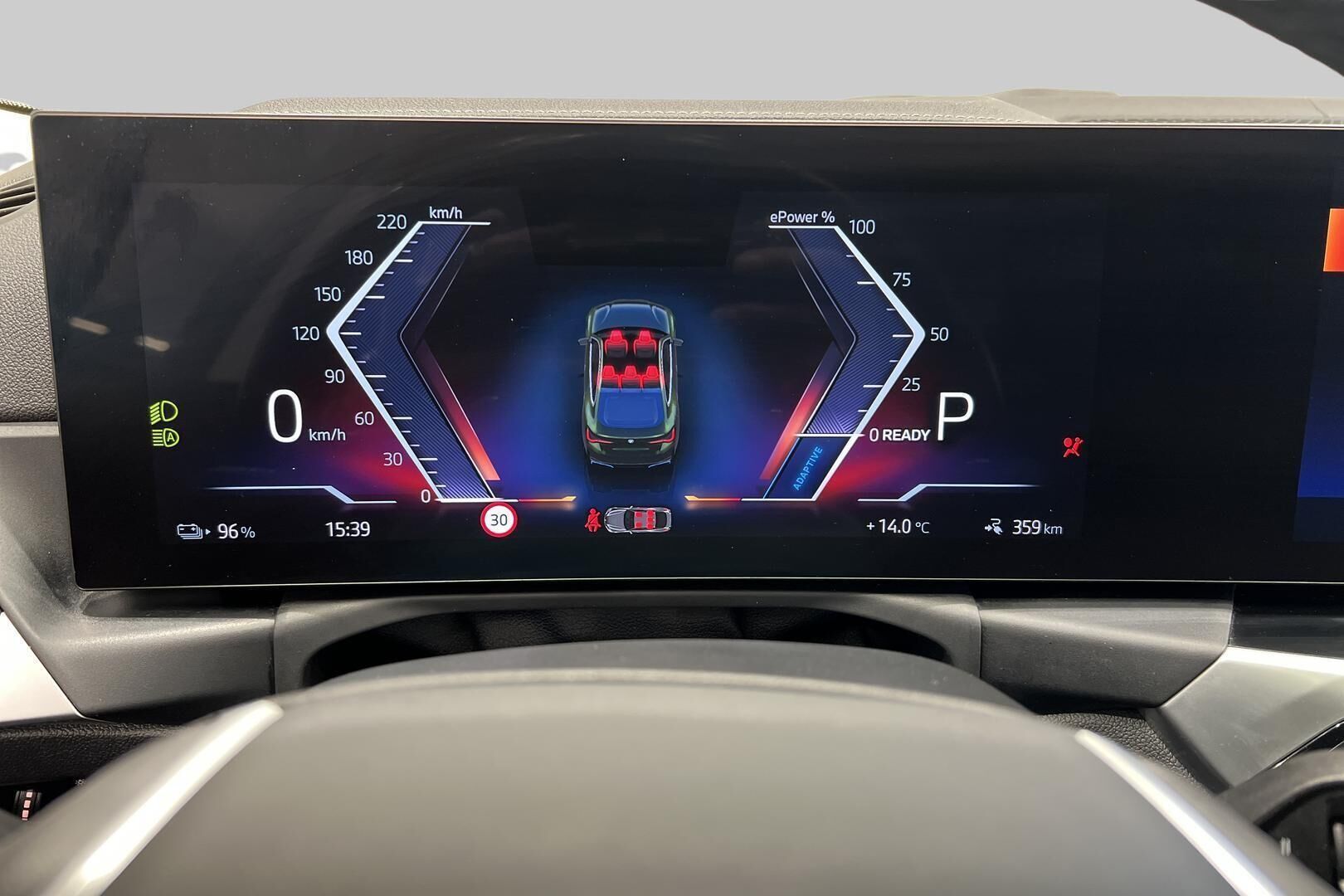 BMW I4 iso kuva 14