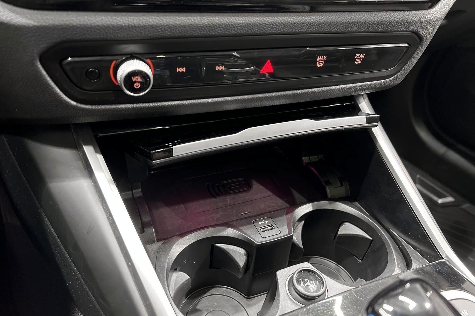 BMW I4 iso kuva 24