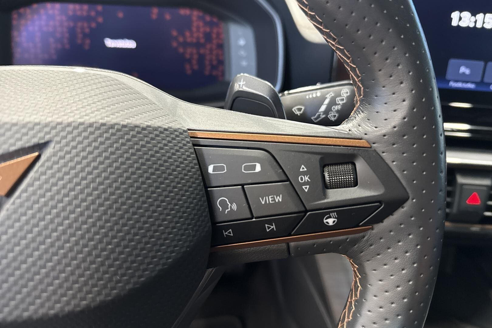 CUPRA FORMENTOR iso kuva 17