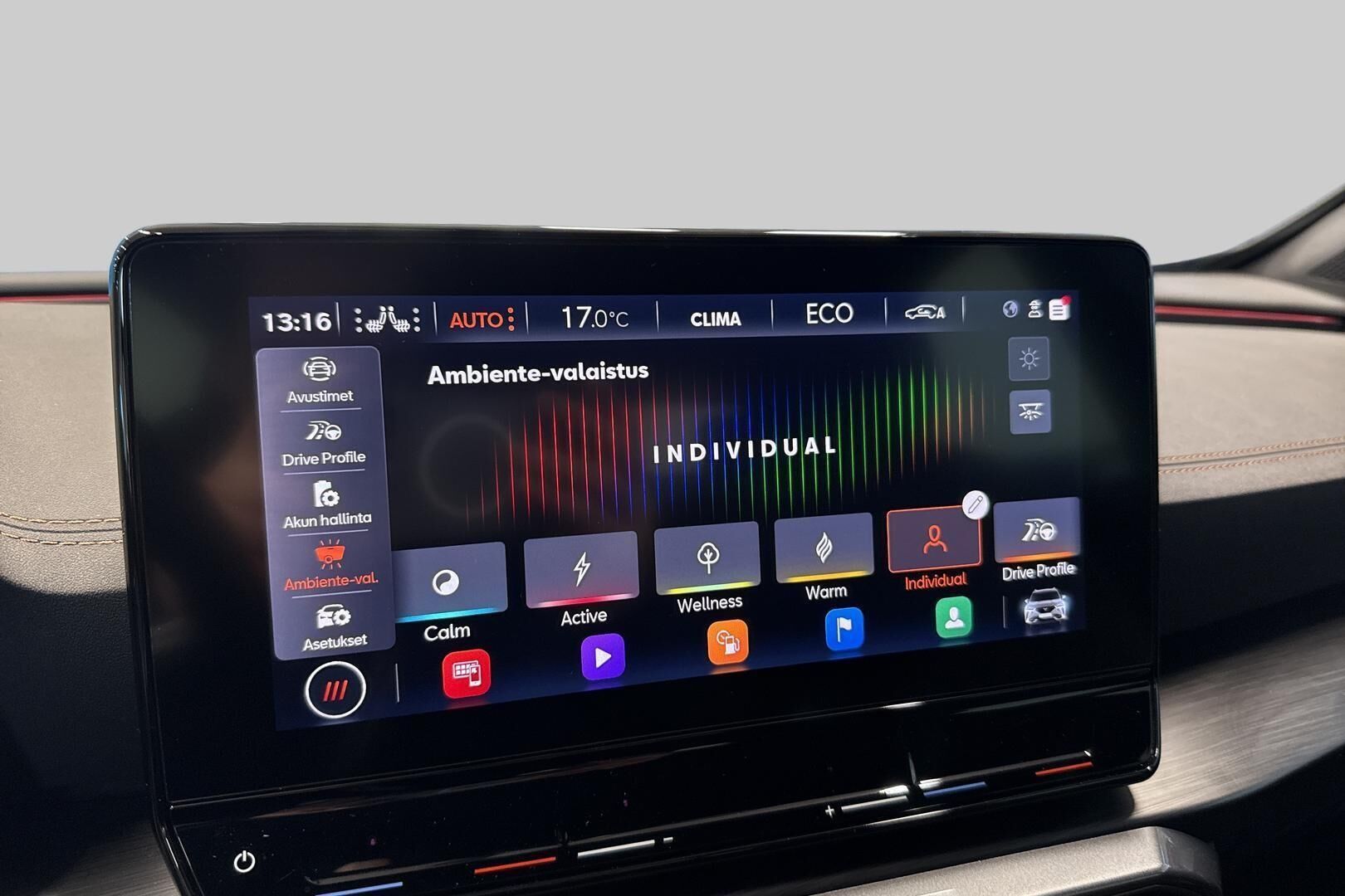 CUPRA FORMENTOR iso kuva 23